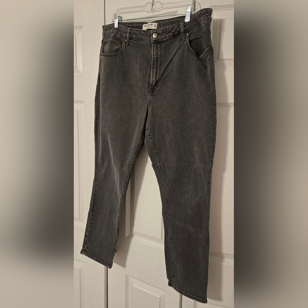 Abercrombie & Fitch Curve Love Skinny High Rise Gray Jeans, Size 16
